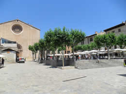 Mallorca (Majorca) Towns and Villages, Pollensa Square
